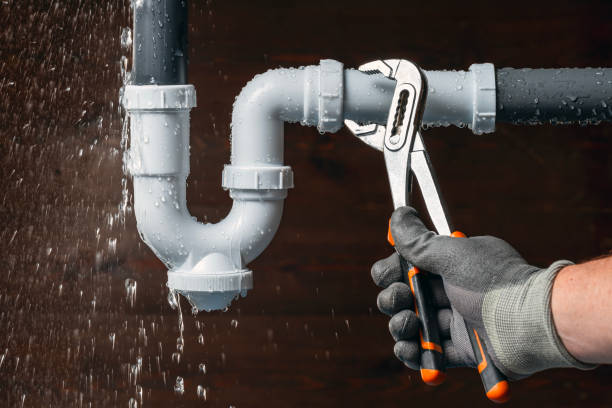 Professional Leak Detection technician working in Glouster, OH